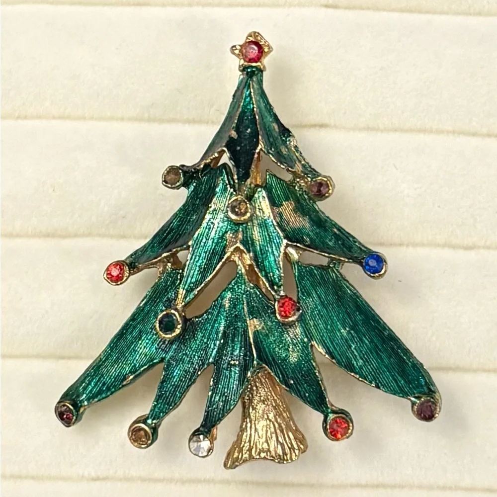 Vintage Christmas Tree Brooch Pin Holiday Colorful Rhinestones Gold‎ Tone Estate